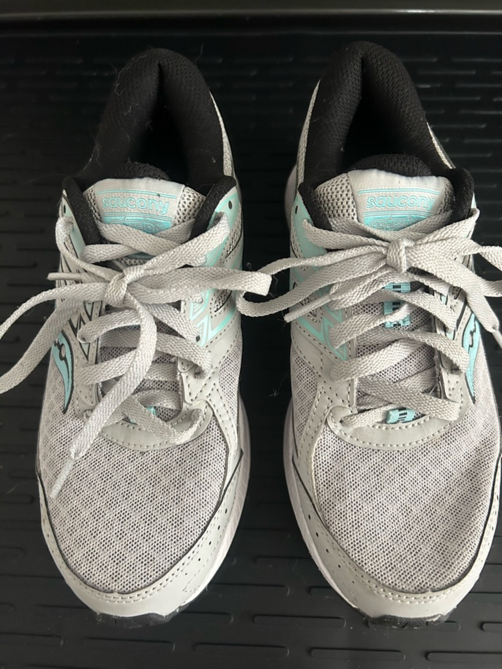 Saucony Women's Light Gray with Mint Athletic Running Shoes